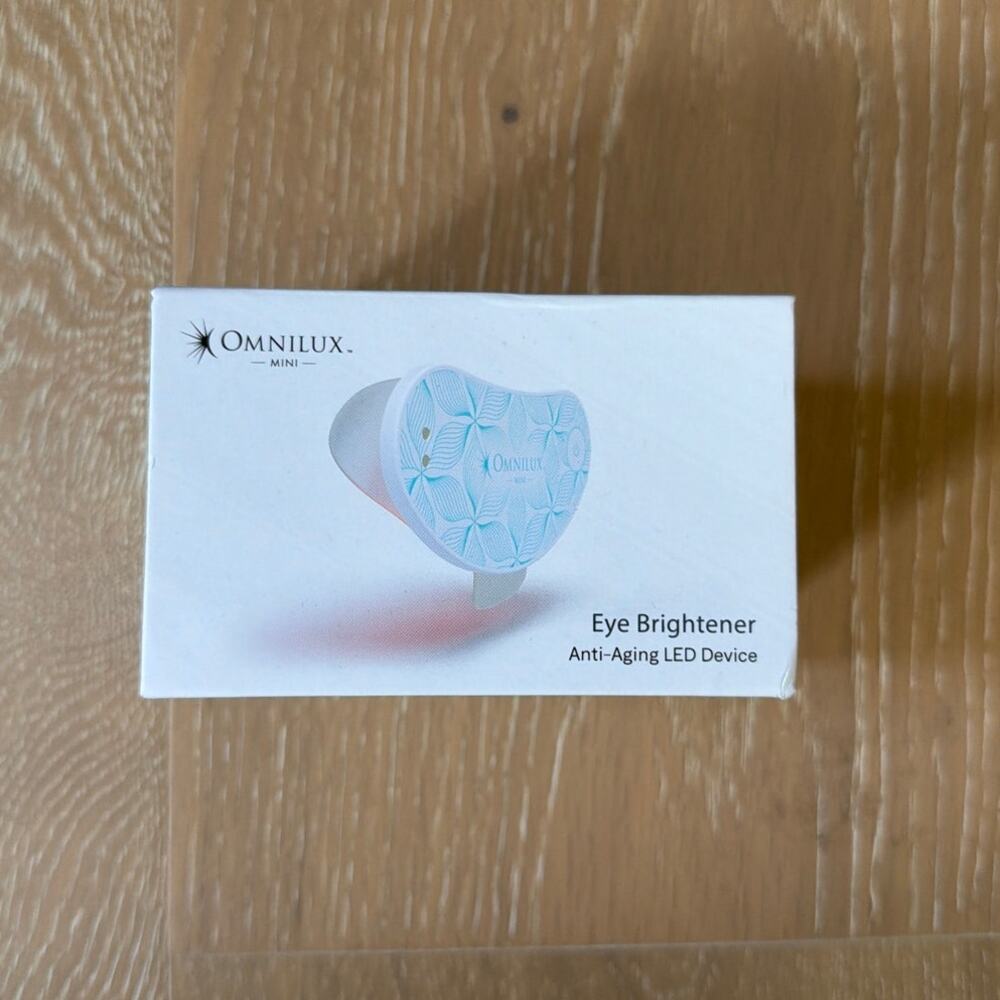 Omnilux Eye Brightener LED Device